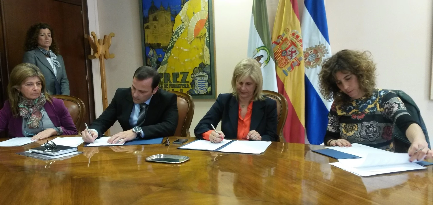 Firma del convenio entre Fundación Diagrama y el Ayuntamiento de Jerez de la Frontera para el desarrollo del Programa Labora en la localidad