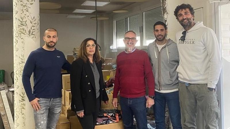 Entrega de material donado al Colegio Sedaví
